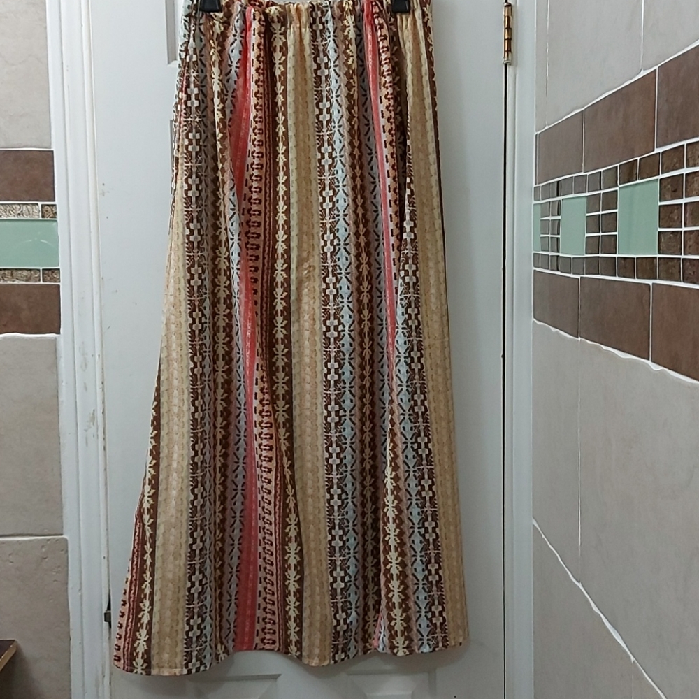 Elan maxi skirt boho style size small